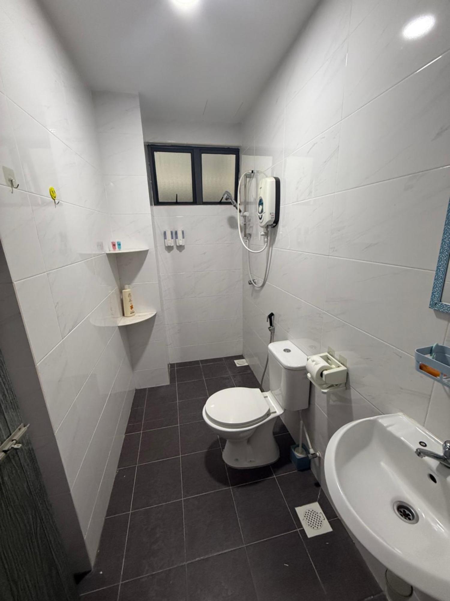 Casa Kayangan Meru 3br Daisy -by Goswell Apartment Ipoh
